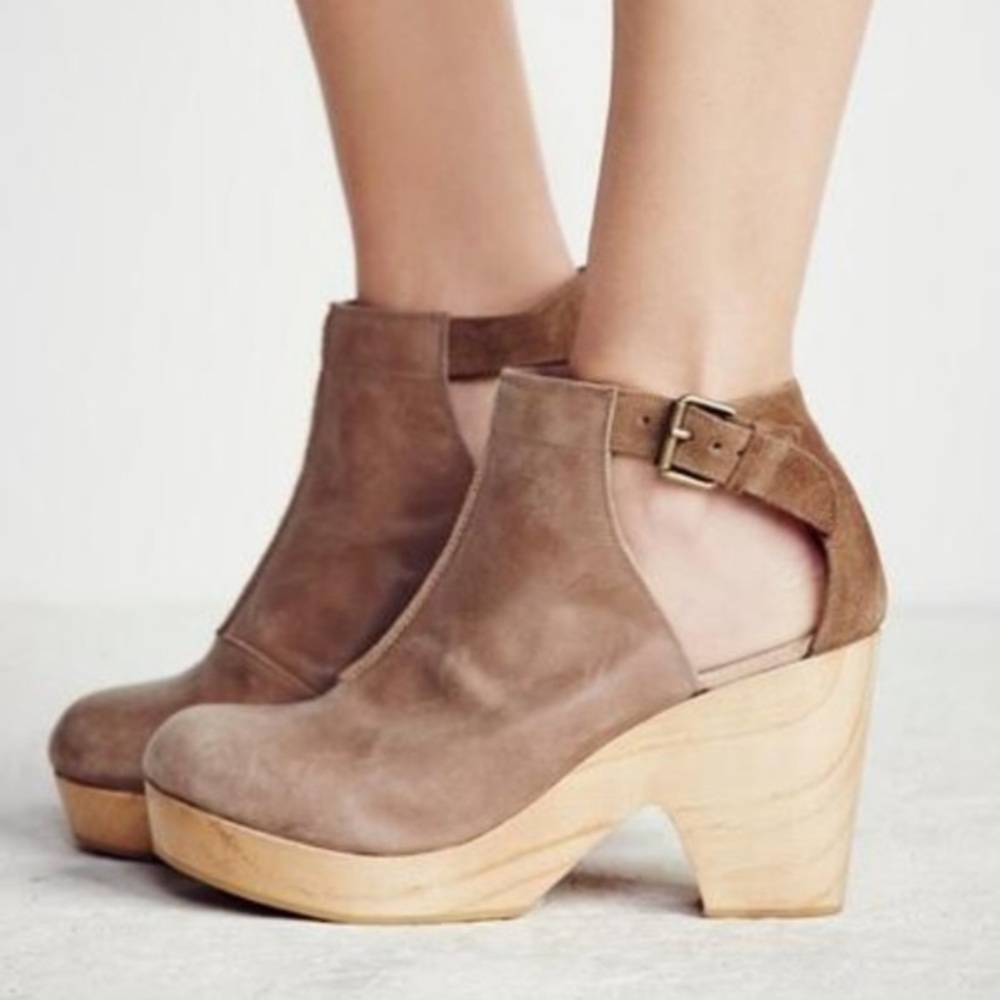 Free People Amber Clog, Taupe